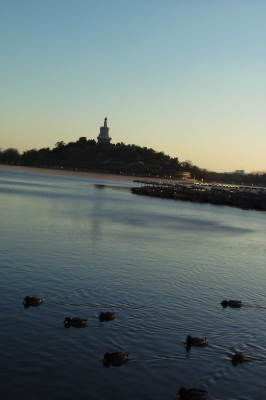 Jadeinsel mit weißer Pagode im Beihai-Park