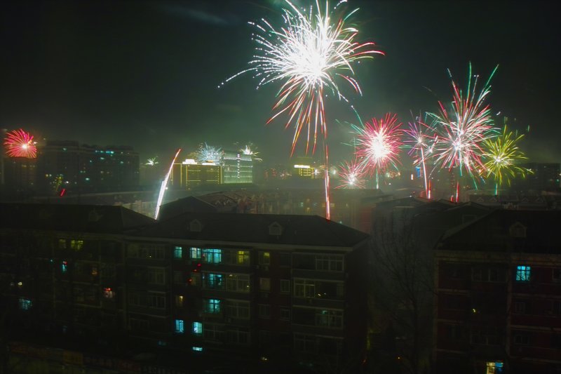 Feuerwerk zum Frühlingsfest (Chinesisches Neujahr) - Chun Jie