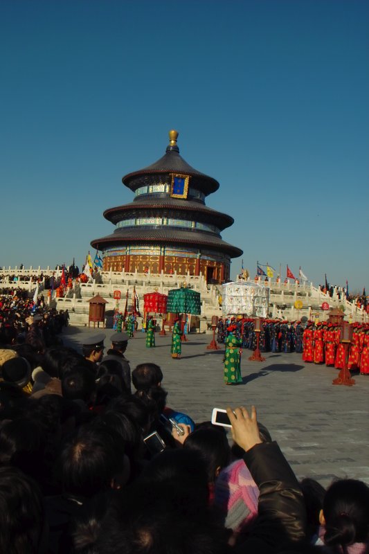 Ernteopfer durch Kaiser von China zur Kulturwoche des Himmeltempels