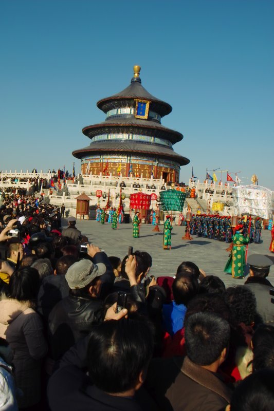 Ernteopfer durch Kaiser von China zur Kulturwoche des Himmeltempels