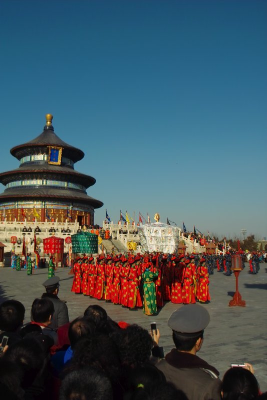 Ernteopfer durch Kaiser von China zur Kulturwoche des Himmeltempels