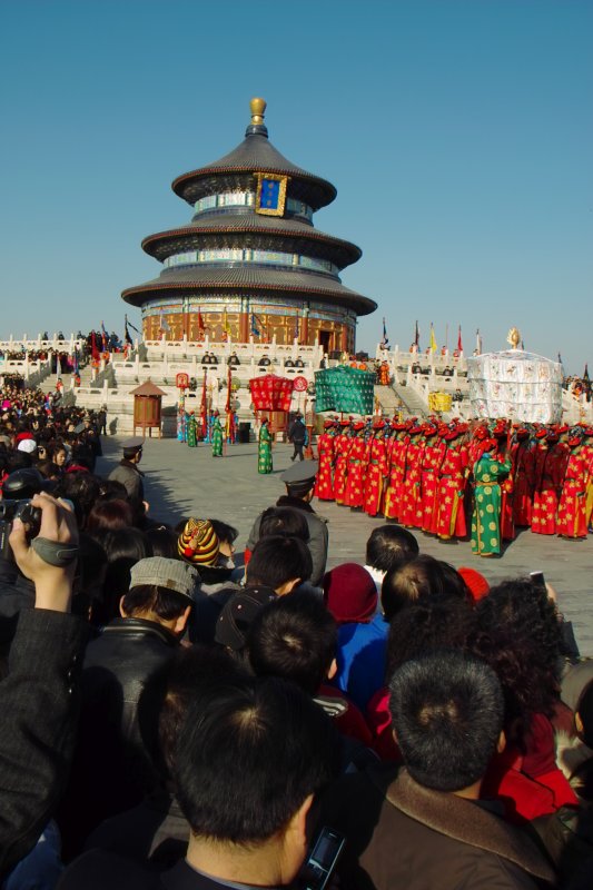 Ernteopfer durch Kaiser von China zur Kulturwoche des Himmeltempels