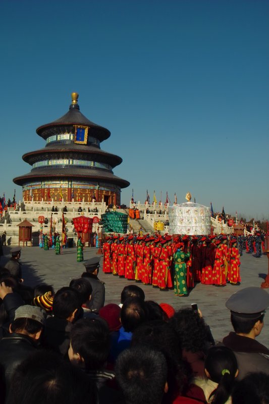 Ernteopfer durch Kaiser von China zur Kulturwoche des Himmeltempels