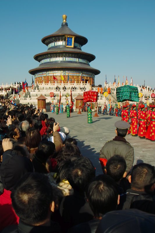 Ernteopfer durch Kaiser von China zur Kulturwoche des Himmeltempels