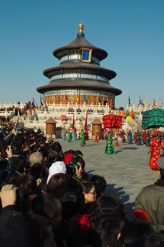 Ernteopfer durch Kaiser von China zur Kulturwoche des Himmeltempels