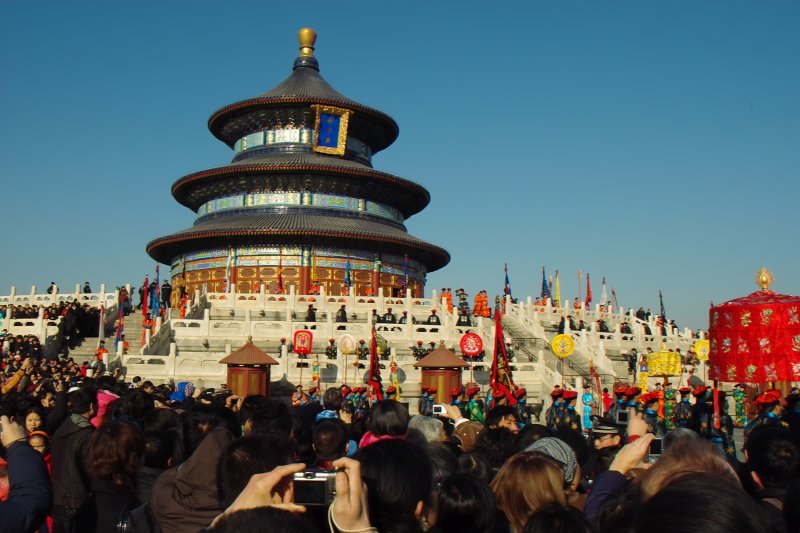 Ernteopfer durch Kaiser von China zur Kulturwoche des Himmeltempels