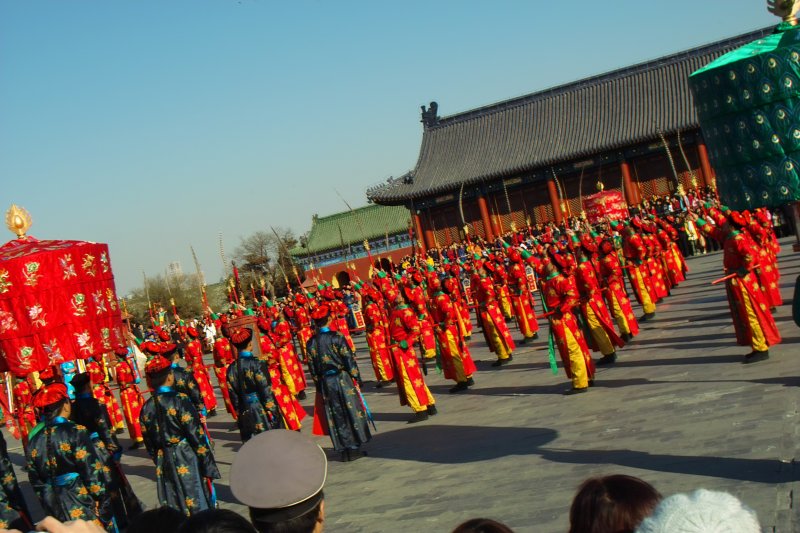 Ernteopfer durch Kaiser von China zur Kulturwoche des Himmeltempels