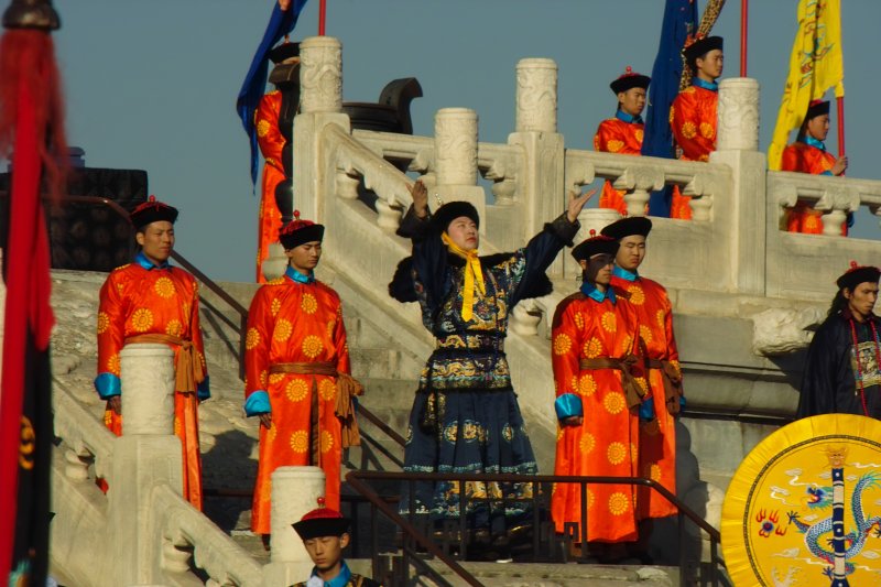 Ernteopfer durch Kaiser von China zur Kulturwoche des Himmeltempels