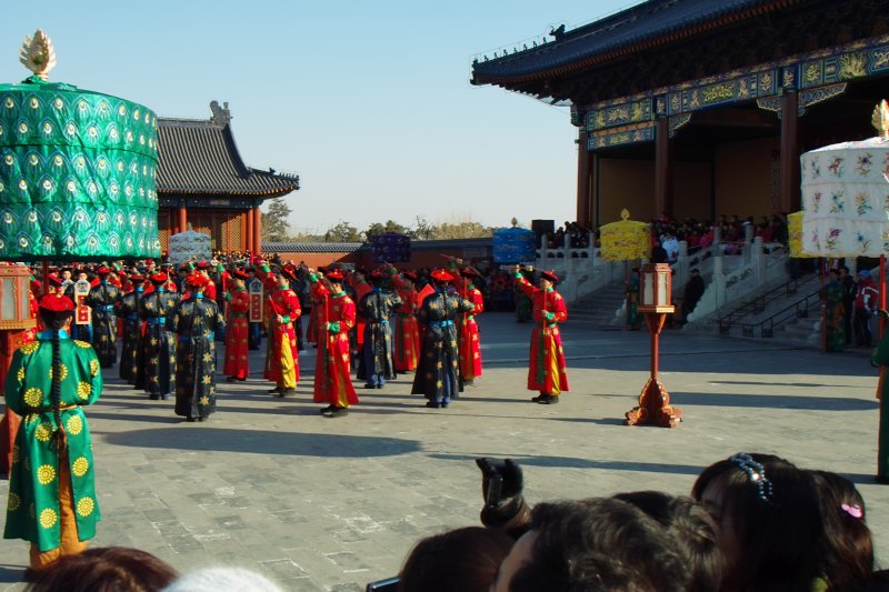 Ernteopfer durch Kaiser von China zur Kulturwoche des Himmeltempels