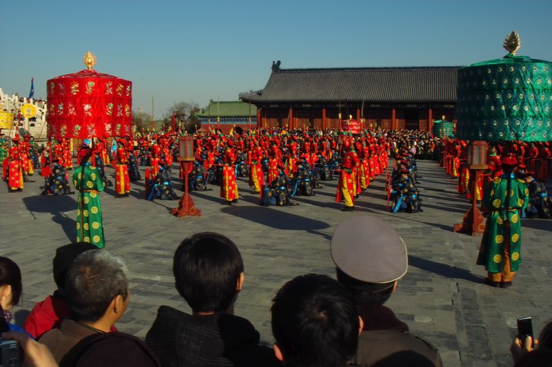 Ernteopfer durch Kaiser von China zur Kulturwoche des Himmeltempels