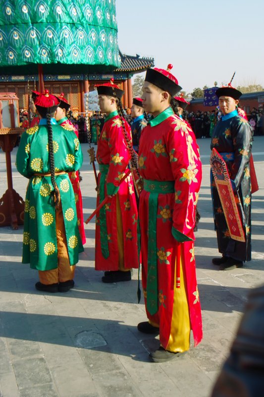 Ernteopfer durch Kaiser von China zur Kulturwoche des Himmeltempels