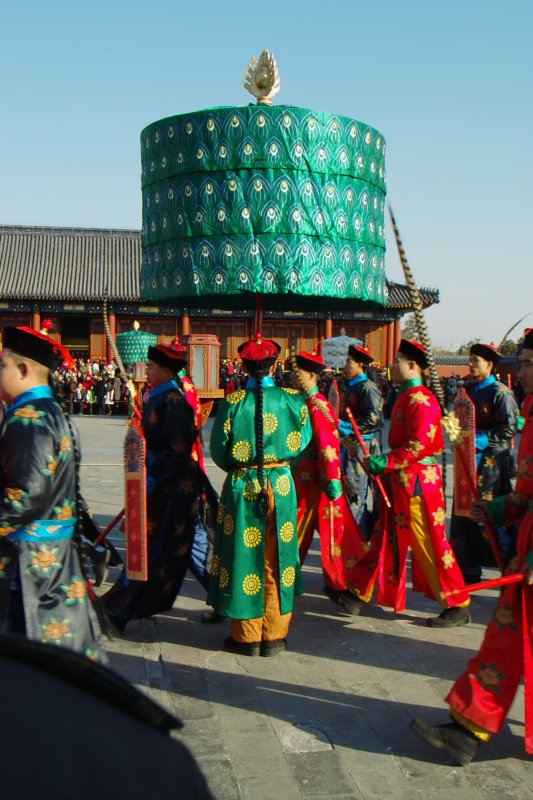 Ernteopfer durch Kaiser von China zur Kulturwoche des Himmeltempels