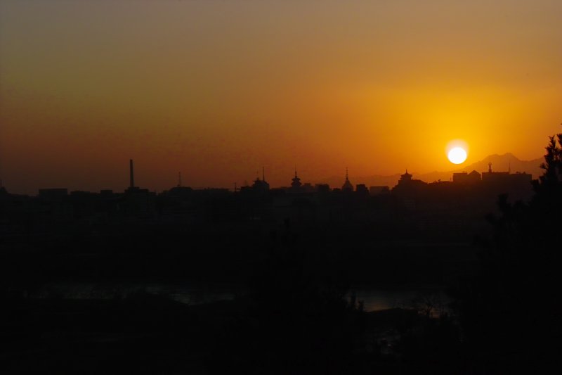 Sonnenuntergang in Beijing auf dem Kohlehügel