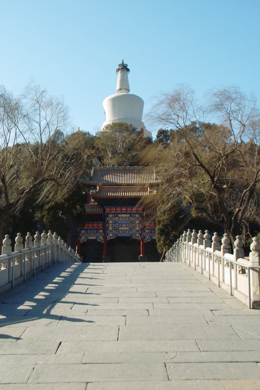 Weiße Pagode auf Jadeinsel im Beihai-Park